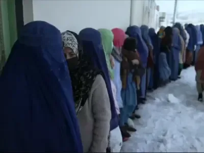 আফগান নারীদের জন্য ভবিষ্যৎ অন্ধকারের দিকে